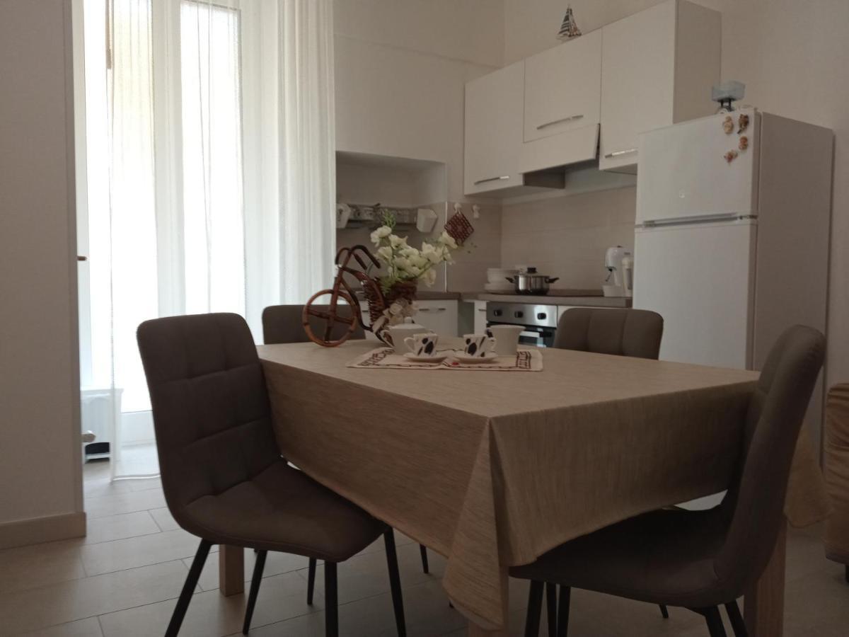 Casa Vacanze Iremia โปลีญาโนอามาเร ภายนอก รูปภาพ